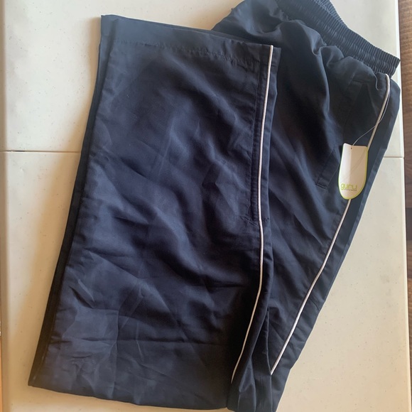 Mens XL navy blue track suit New with tags on made by Guru sportswear. - Picture 4 of 8